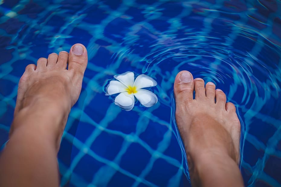 bare feet to illustrate story on managing diabetic neuropathy